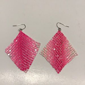 Hot Pink Ombré Chain Link Earrings 🍀
